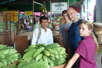 Thuri Mingalar Market