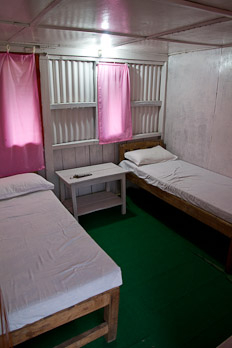 "Bessere" Unterkunft in Jhinu Danda